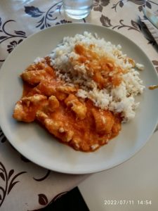 Pollo en salsa de zanahoria